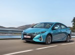 Το Prius που φορτίζει στην πρίζα και καίει 1 lt/100 km