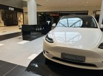 Ελλάδα: Έτοιμο το δεύτερο κατάστημα Tesla – Πού είναι; Πότε ανοίγει;