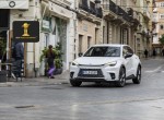 Οδηγούμε το νέο Lexus LBX: Ταράζει τα νερά το premium B-SUV