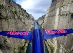 Πτήση μέσα στον Ισθμό της Κορίνθου!