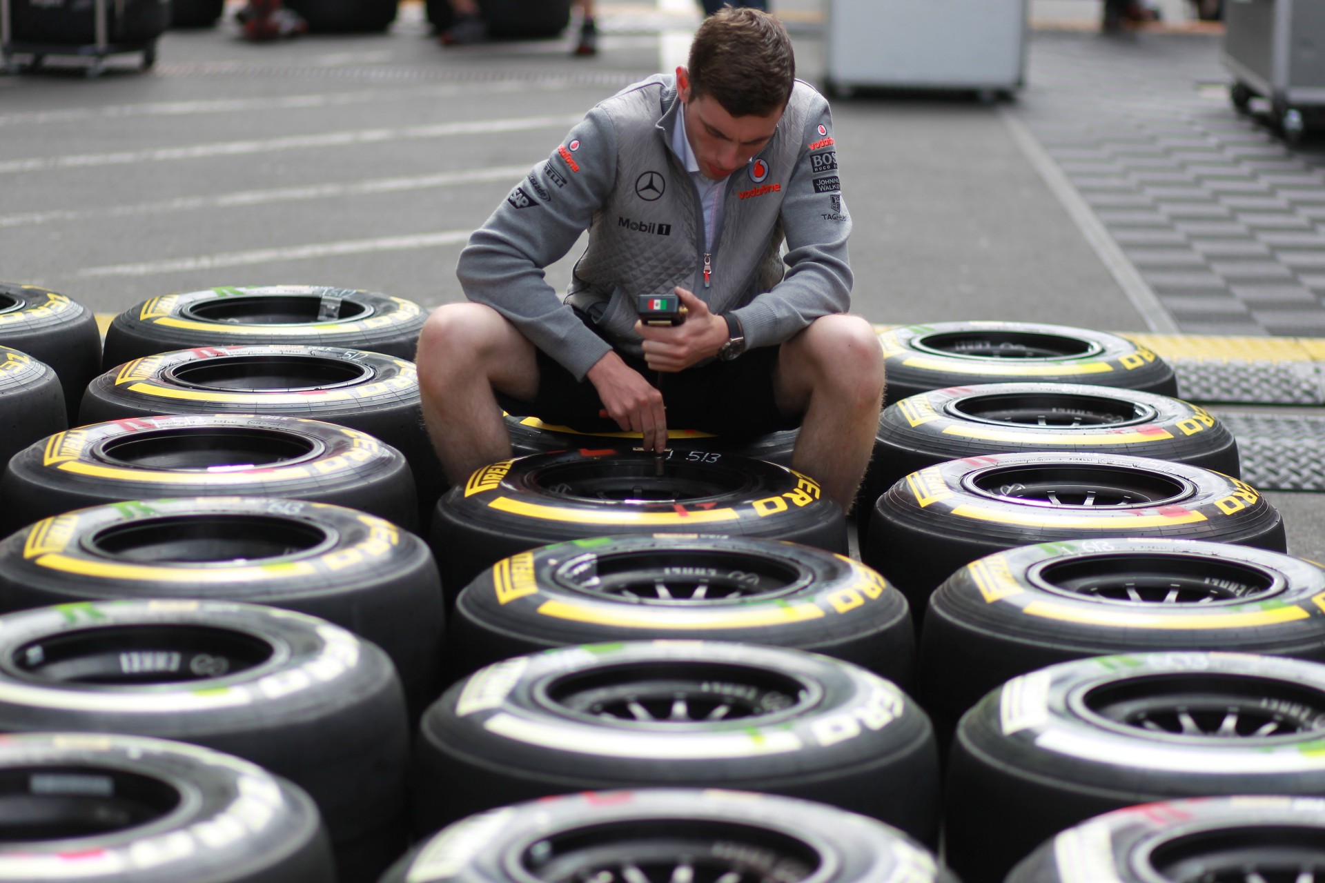 Problems associated with Prescriptive Operation of Race Tyres