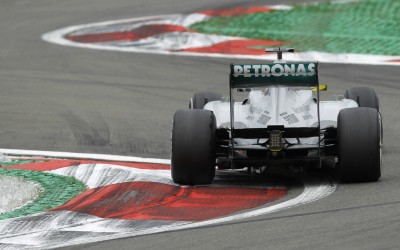 Pole position για τον Hamilton