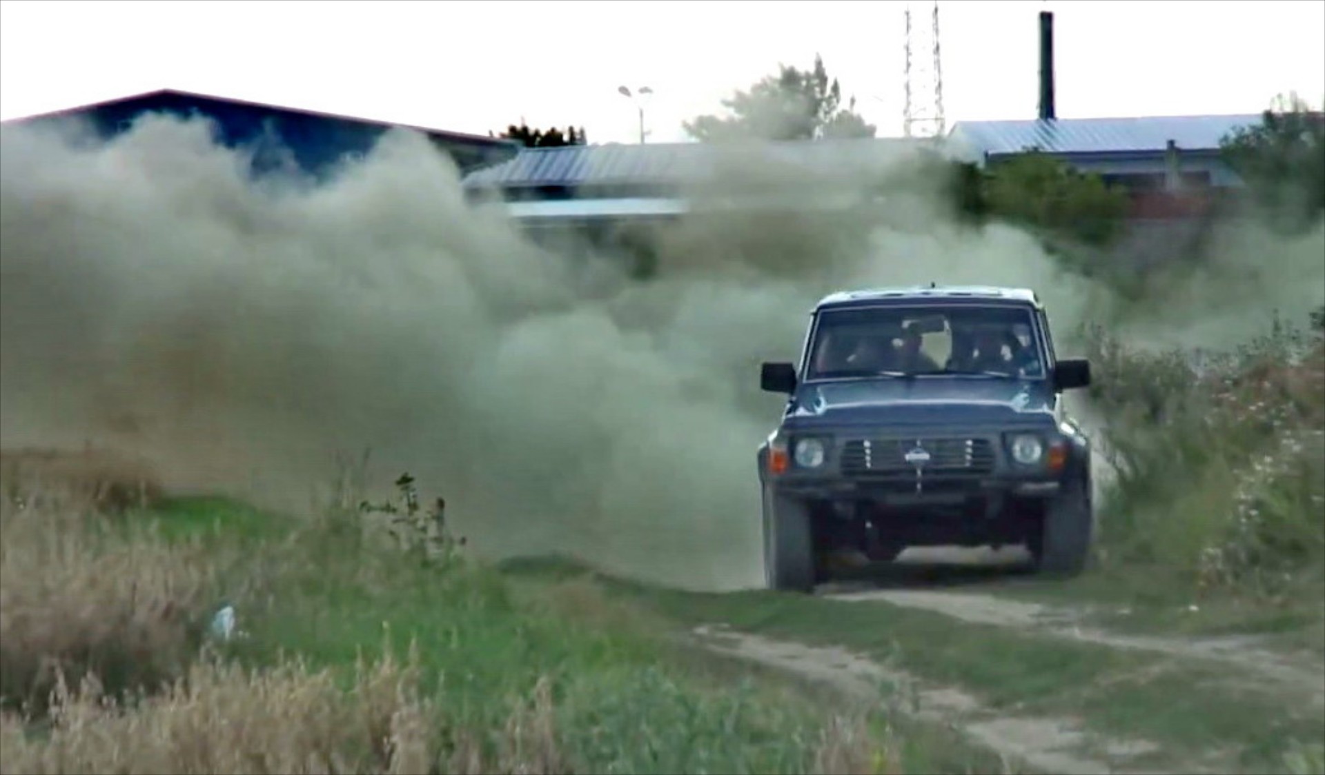 VIDEO: Nissan Patrol με μοτέρ Skyline!