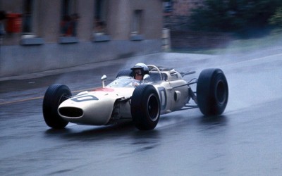 VIDEO: The Challenging Spirit of Honda