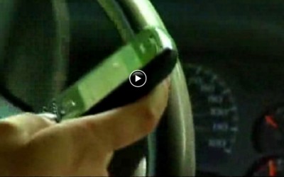 VIDEO: Τιμόνι + SMS = δέντρο