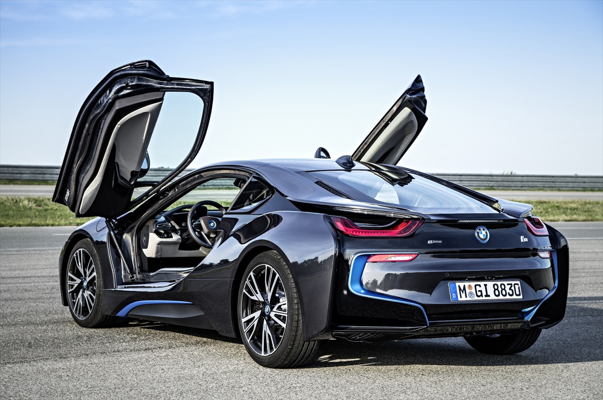 Τον Ιούνιο στους πρώτους το BMW i8