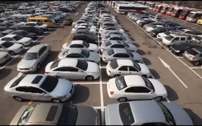 VIDEO: Μια έξυπνη λύση για εύκολο παρκάρισμα