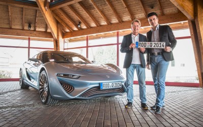 Video: NanoFlowcell Quant e-Sportlimousine