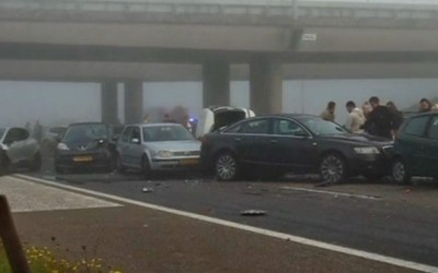 Καραμπόλα 150 οχημάτων στην Ολλανδία (video)