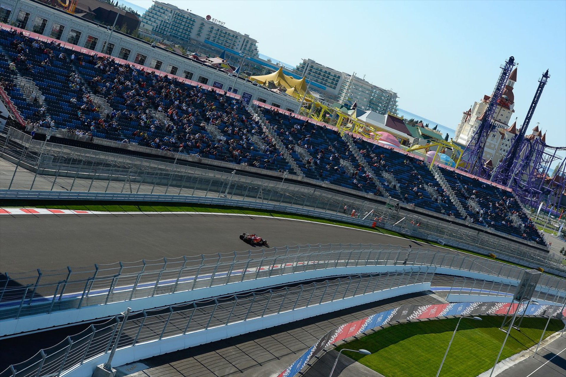 GP Ρωσίας: Ταχύτερος ο Hamilton στα ελεύθερα