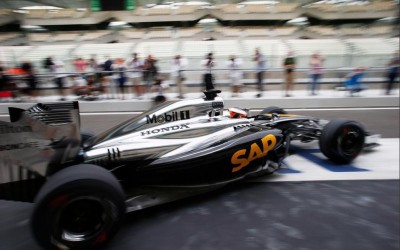 Με το... αριστερό ξεκίνησε η McLaren-Honda