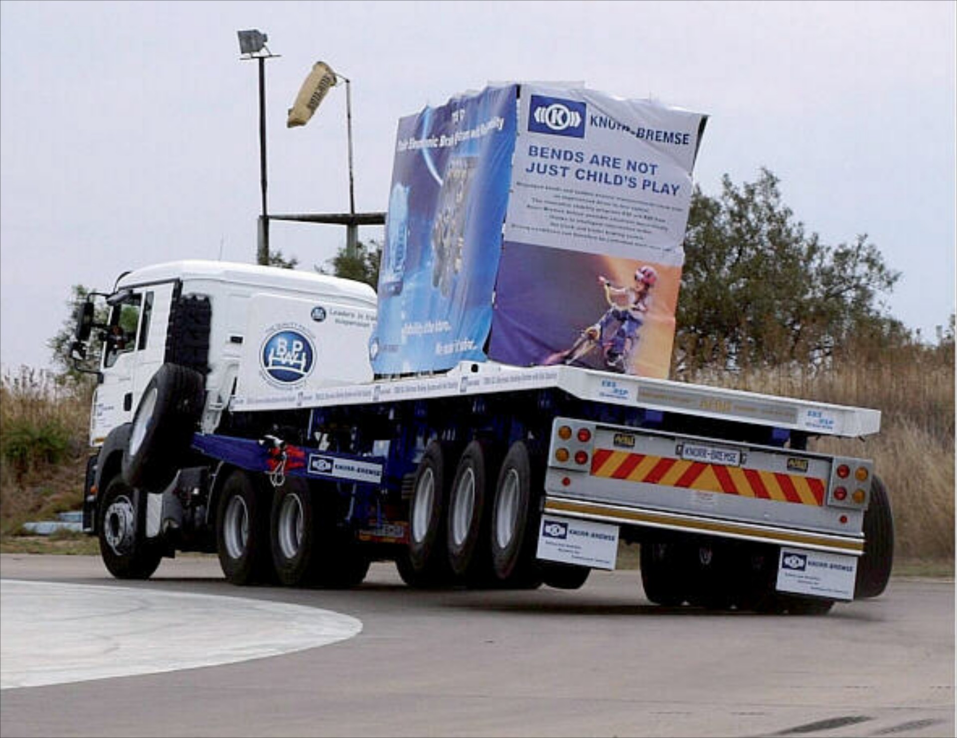 Παρατείνεται η δυνατότητα τοποθέτησης ABS στα φορτηγά

