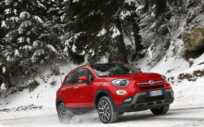 To Fiat 500X πάνω στο χιόνι (VIDEO)