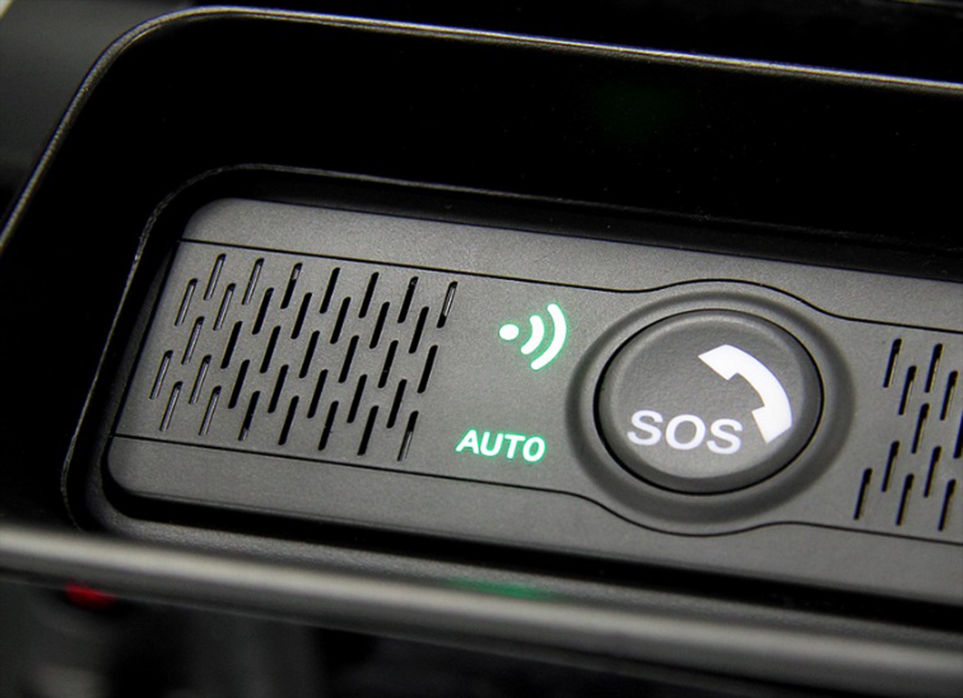 e-Call σε όλα τα αυτοκίνητα το 2018