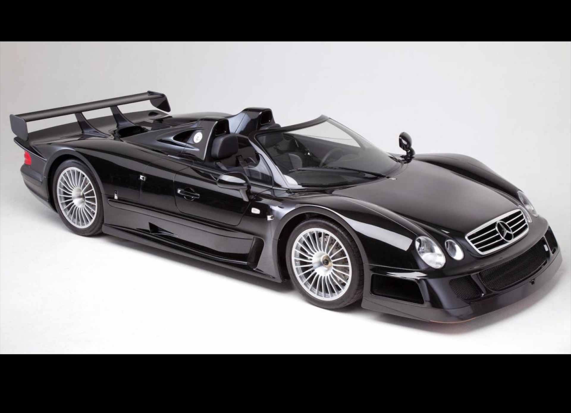 Πωλείται Mercedes-Benz CLK GTR Roadster στο «κουτί» της