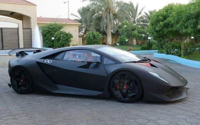 Πωλείται μια ξεχωριστή Lamborghini Sesto Elemento