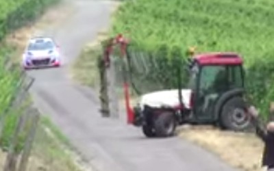 O Neuville αποφεύγει το τρακάρισμα με… τρακτέρ (VIDEO)