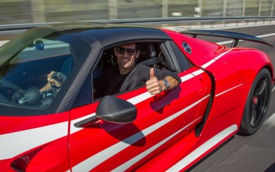 O M.Webber παρέλαβε τη νέα Porsche 918 Spyder