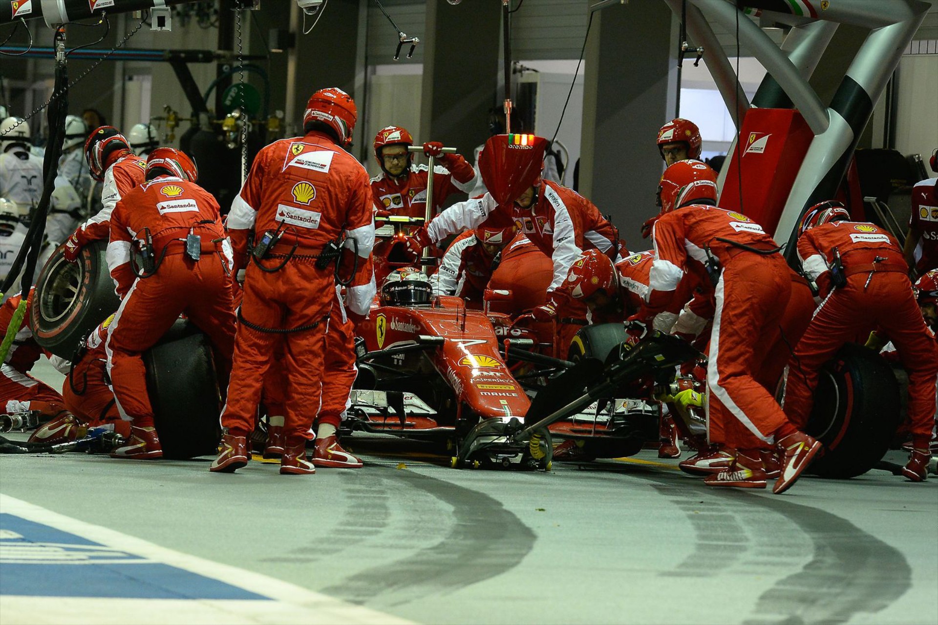 Αλλαγή ελαστικών σε χρόνο dt!