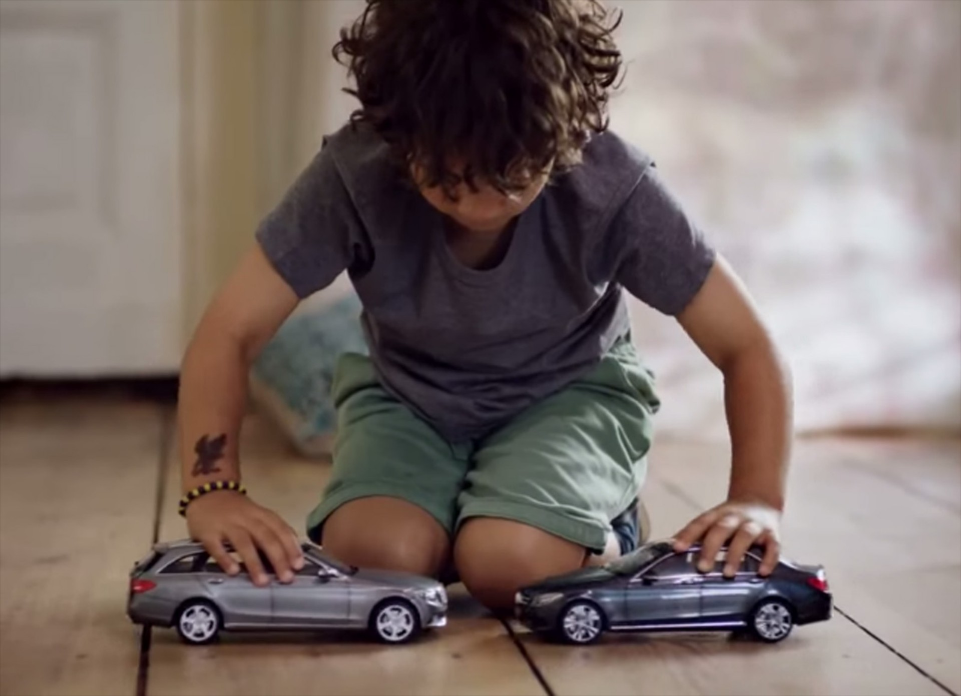 Παιχνίδι «εφιάλτης» για τα πιτσιρίκια! (VIDEO)