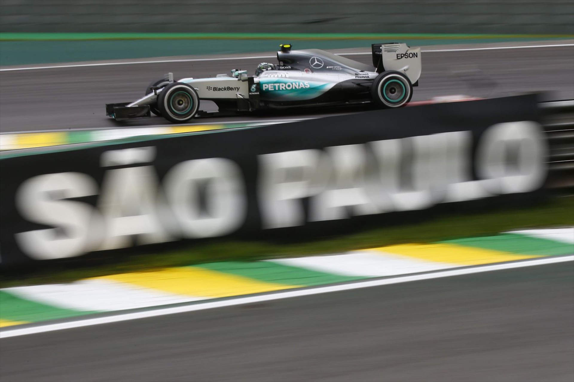 GP Βραζιλίας : Το ήθελε «τρελά» και το πήρε ο Rosberg