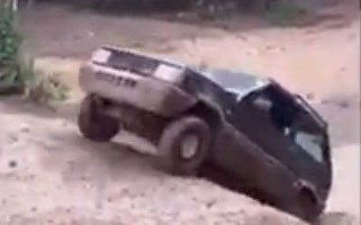 «Μαθήματα» off-roading από ένα Panda 4x4 (Video)