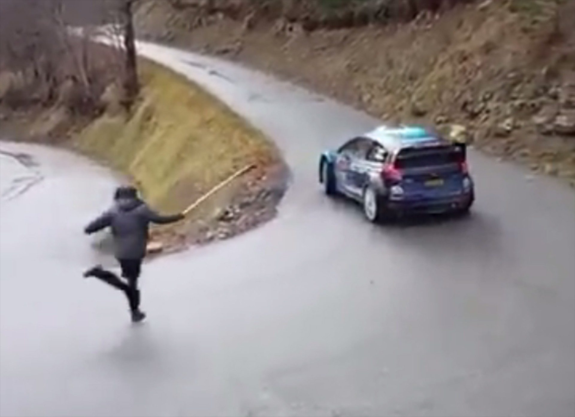 Κυνηγώντας το αγωνιστικό με… «σελφομπάστουνο» (Video)