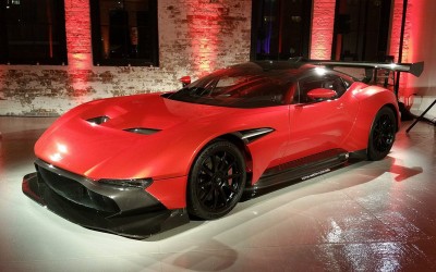 Πωλείται το «θηρίο» της Aston Martin