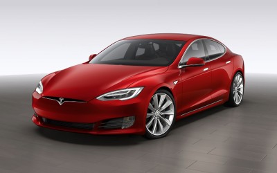 Ανανεώθηκε το Tesla Model S