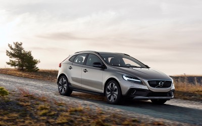 Νέα Volvo V40 και V40 Cross Country από 22.500 €