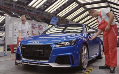 Δείτε πως κατασκευάζεται το νέο Audi TT RS (video)