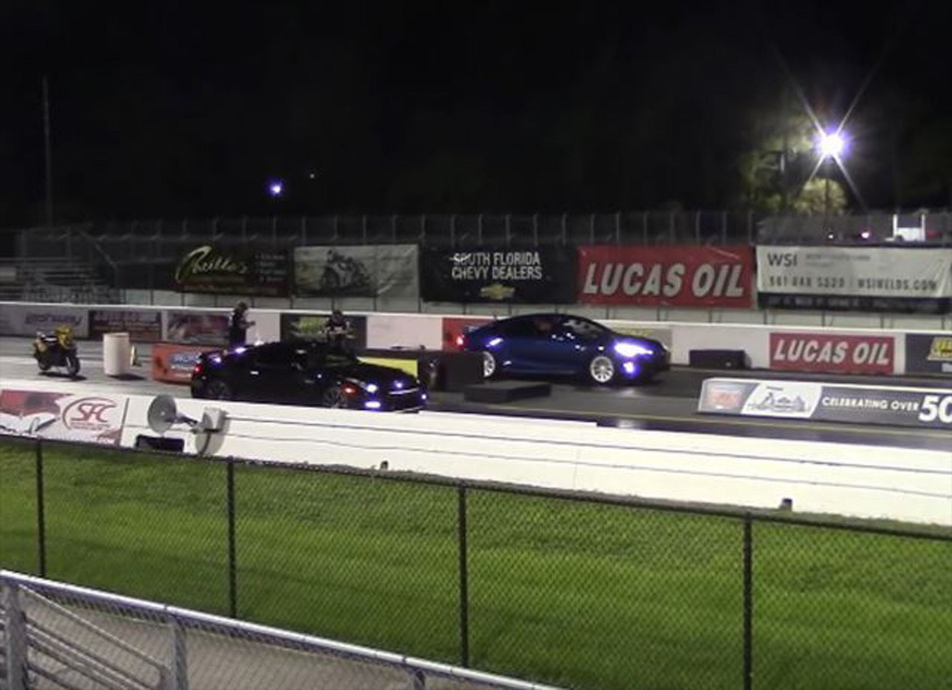 Nissan GT-R «τα βάζει» με Tesla P100D (video)