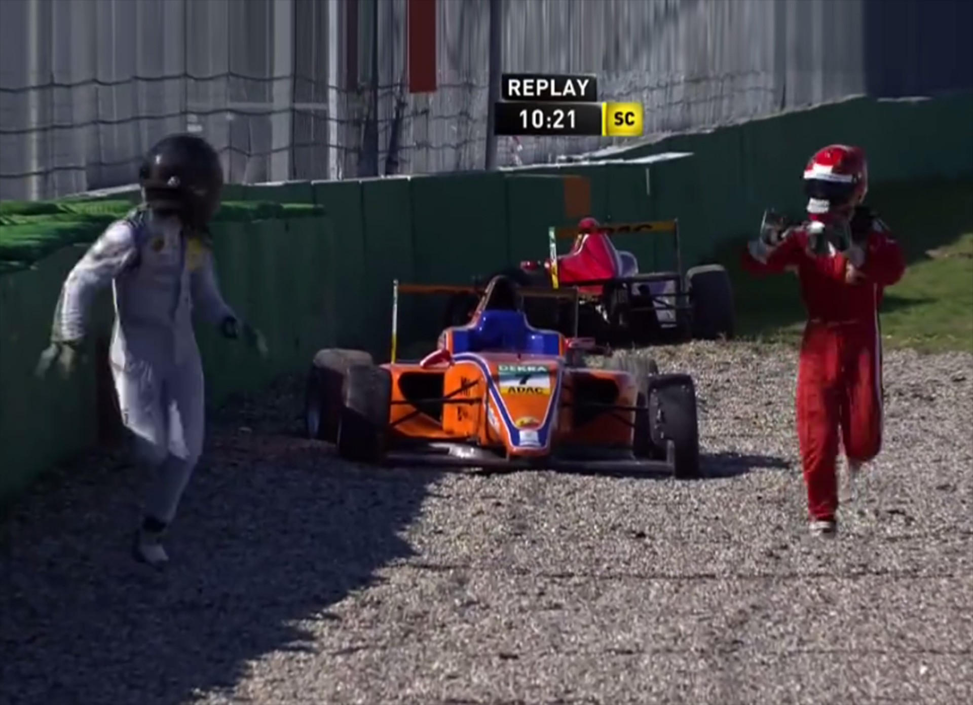 Και ο «αγώνας» συνεχίζεται… με τα πόδια! (video)