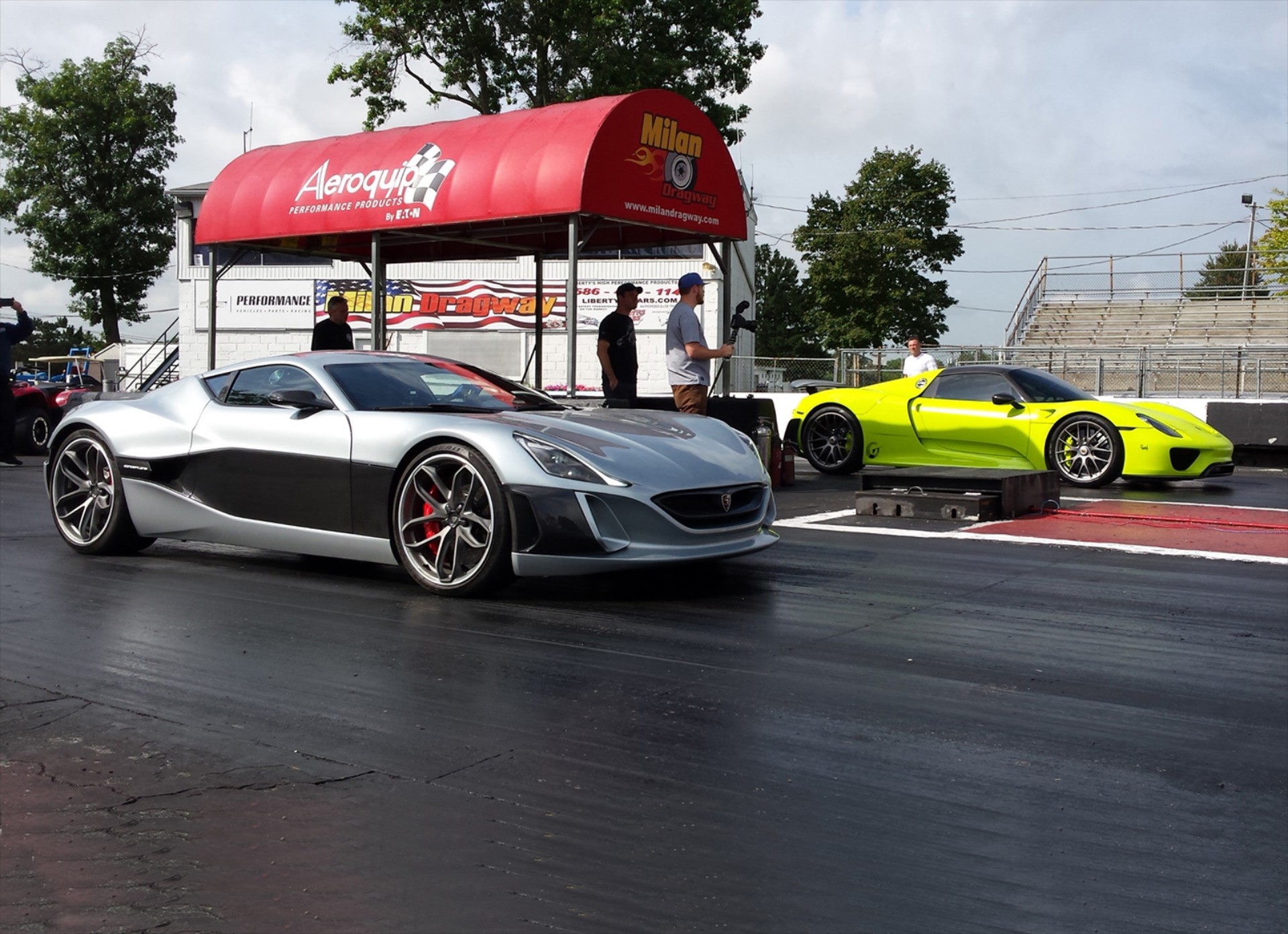 Κόντρα 1.000 ίππων: Porsche 918 vs Rimac (vid)