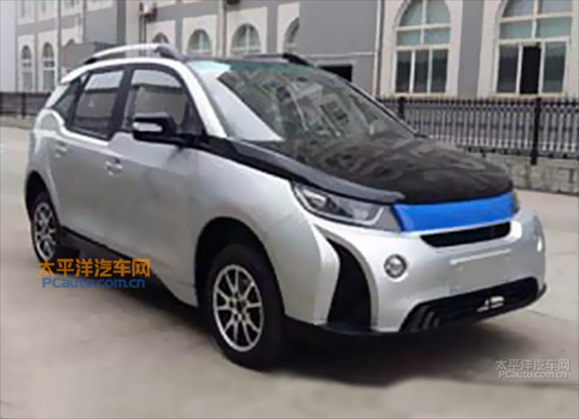 Οι Κινέζοι αντιγράφουν και την BMW i3