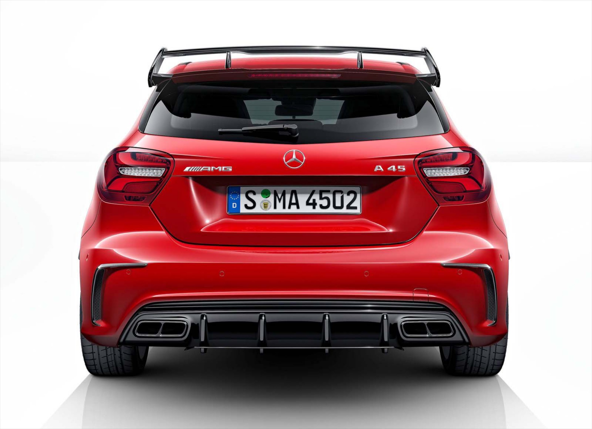 Mercedes-AMG A45 S με 400 PS;