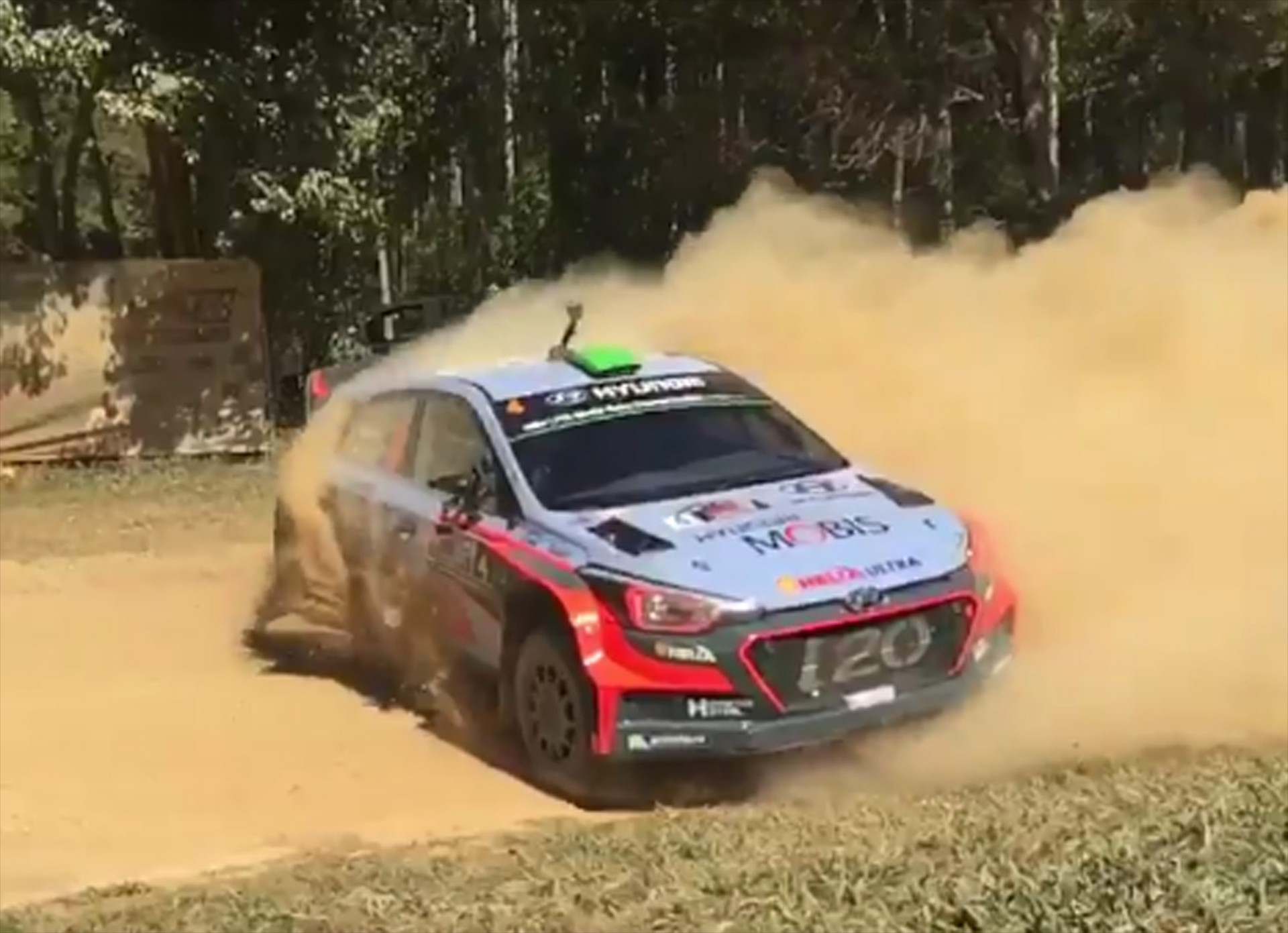 Ένα πέρασμα… σκέτη ομορφιά! (video)