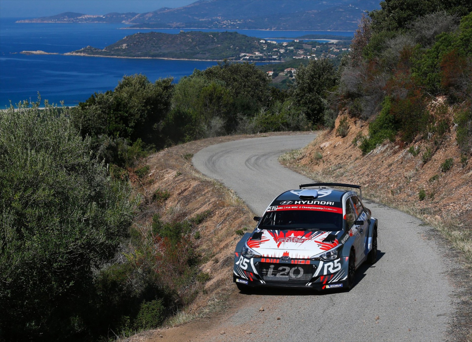 Νίκη του Hyundai i20 R5 στο Rallye du Var