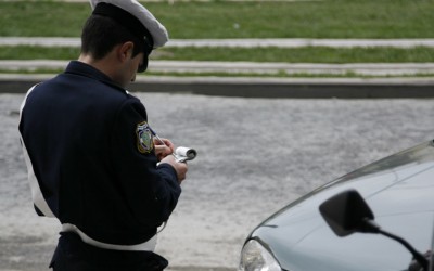 Ποιοι δικαιούνται επιστροφή πινακίδων ενόψει εορτών