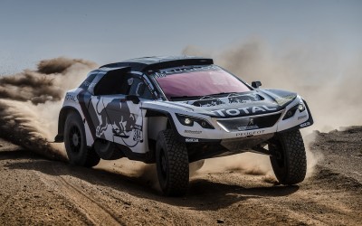 Μία βόλτα με τον Loeb και το θηρίο της Peugeot (vid)