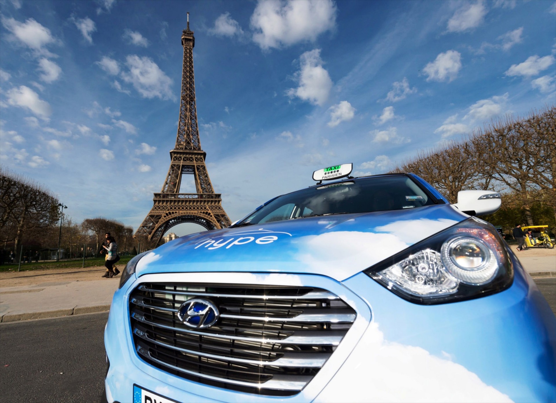 Γέμισε το Παρίσι Hyundai iX35 FCEV