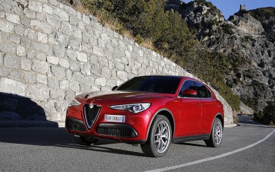 Η Alfa Romeo Stelvio τώρα και πισωκίνητη