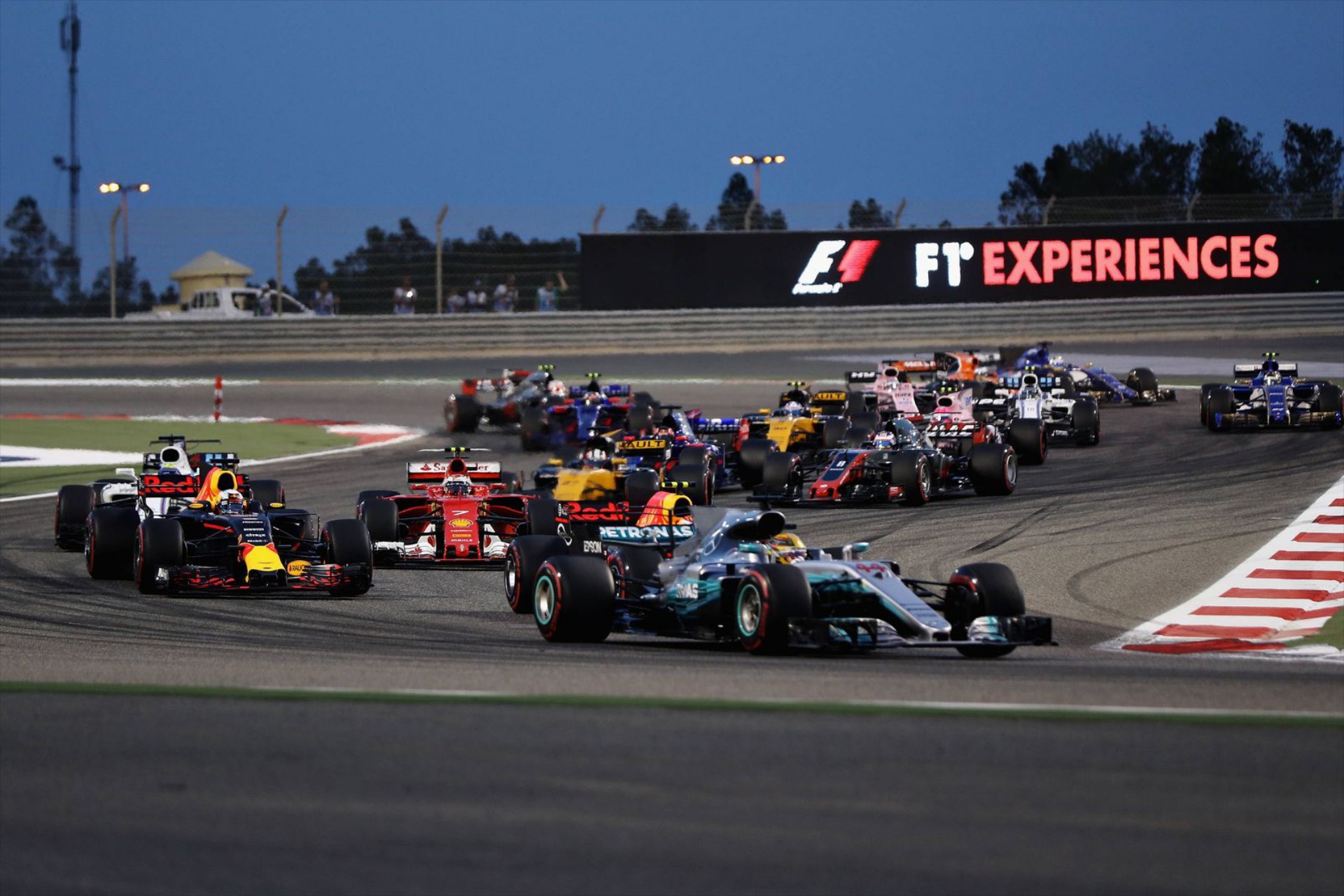 F1: Κουβεντιάζοντας με τον Νικόλα Τομπάζη το GP του Μπαχρέιν