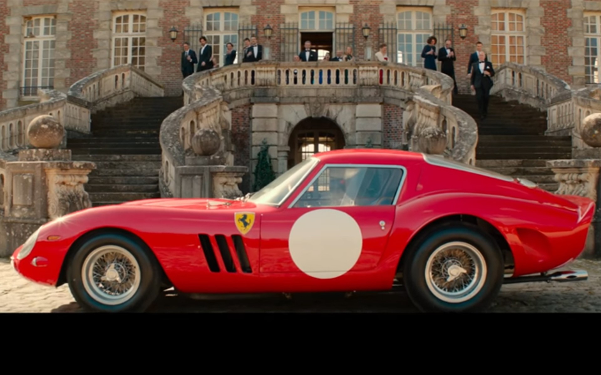 Overdrive: Αυτοκίνητα, κυνηγητό και κακή υποκριτική (vid)