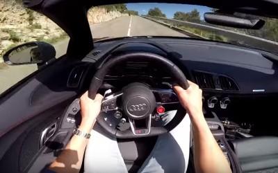 Ανάβαση με Audi R8 Spyder μέσα από τα μάτια του οδηγού (video)