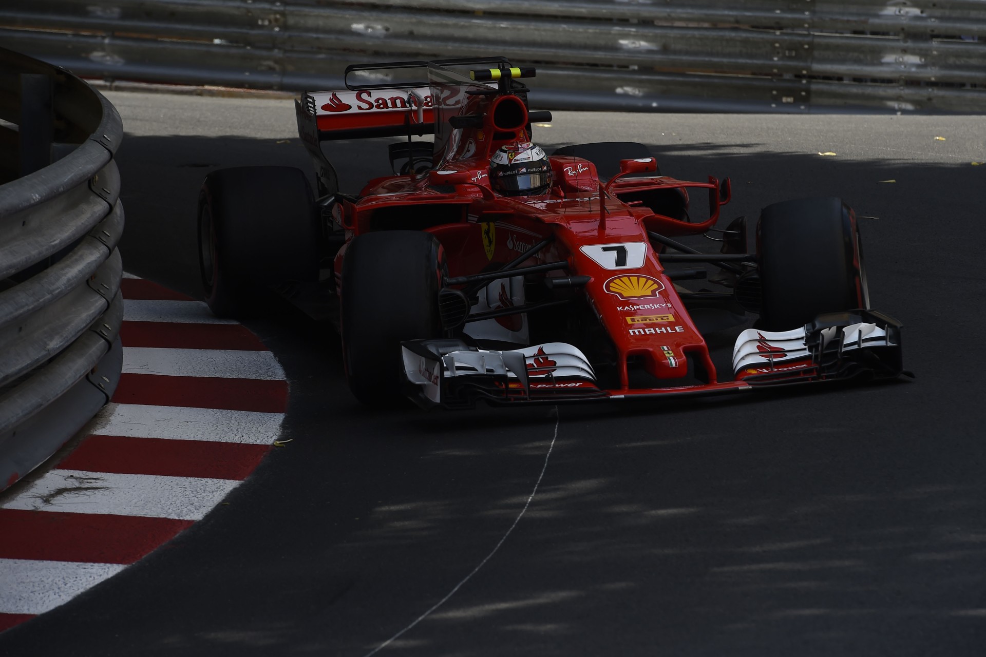 F1: Pole position για τον Raikkonen!