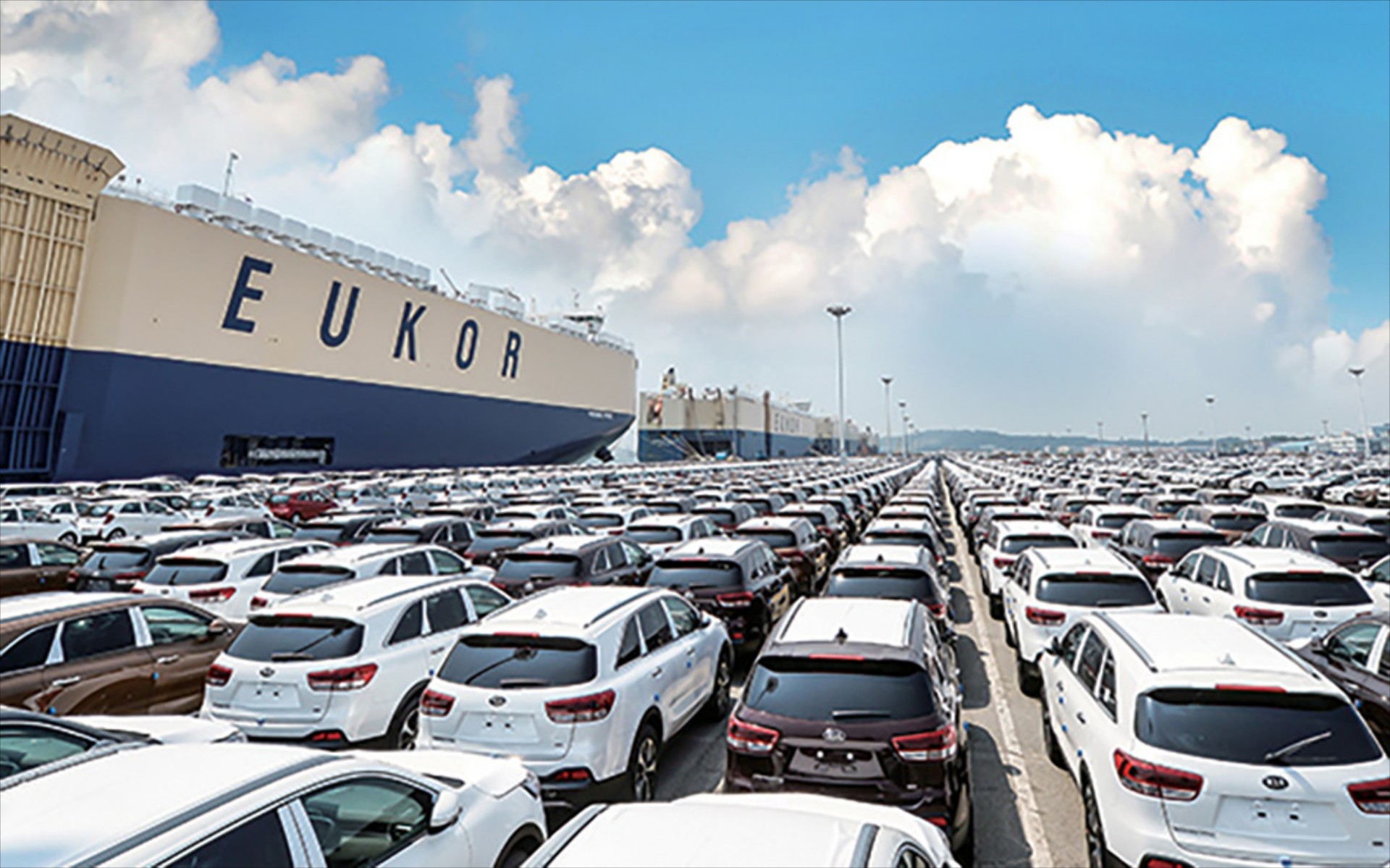 Υποχώρησαν οι πωλήσεις νέων ΙΧ τον Μάιο