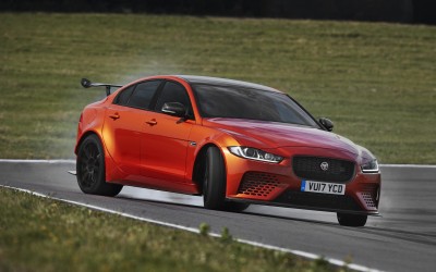 Το θηρίο της Jaguar με τους 600 ίππους (vid)