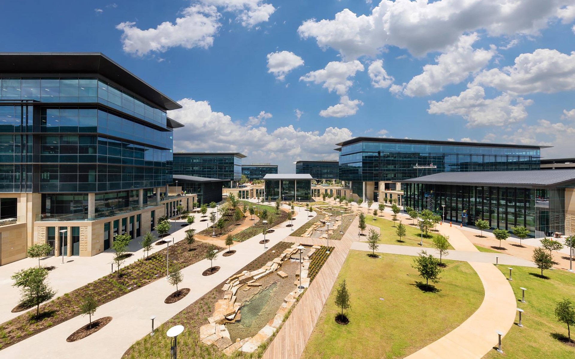 Ποια αυτοκινητοβιομηχανία έχει αυτή την έδρα;