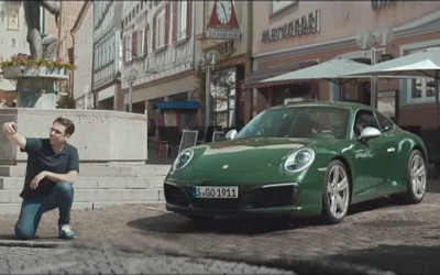 Ποιοι θα κάτσουν στο τιμόνι της συλλεκτικής Porsche 911 (video)